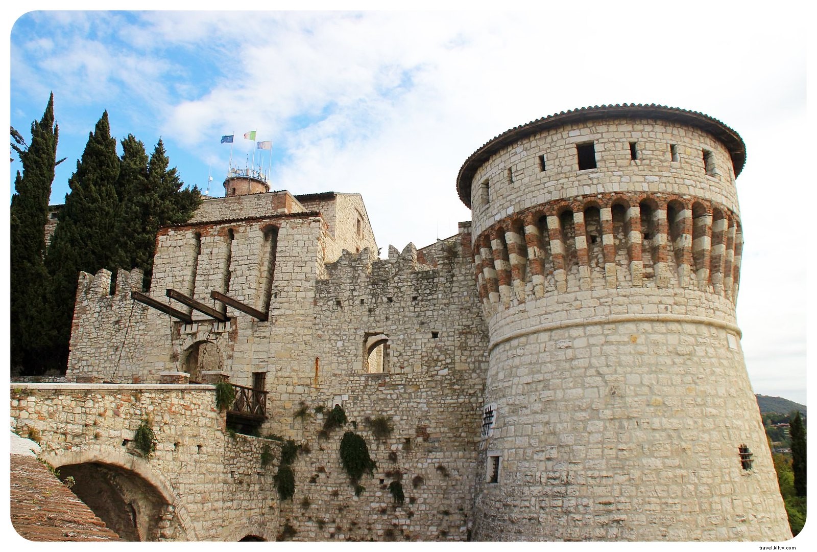 20 Stunning Reasons to Visit Lombardy, Italy: Lakes, History, Milan & More (Photo Guide)