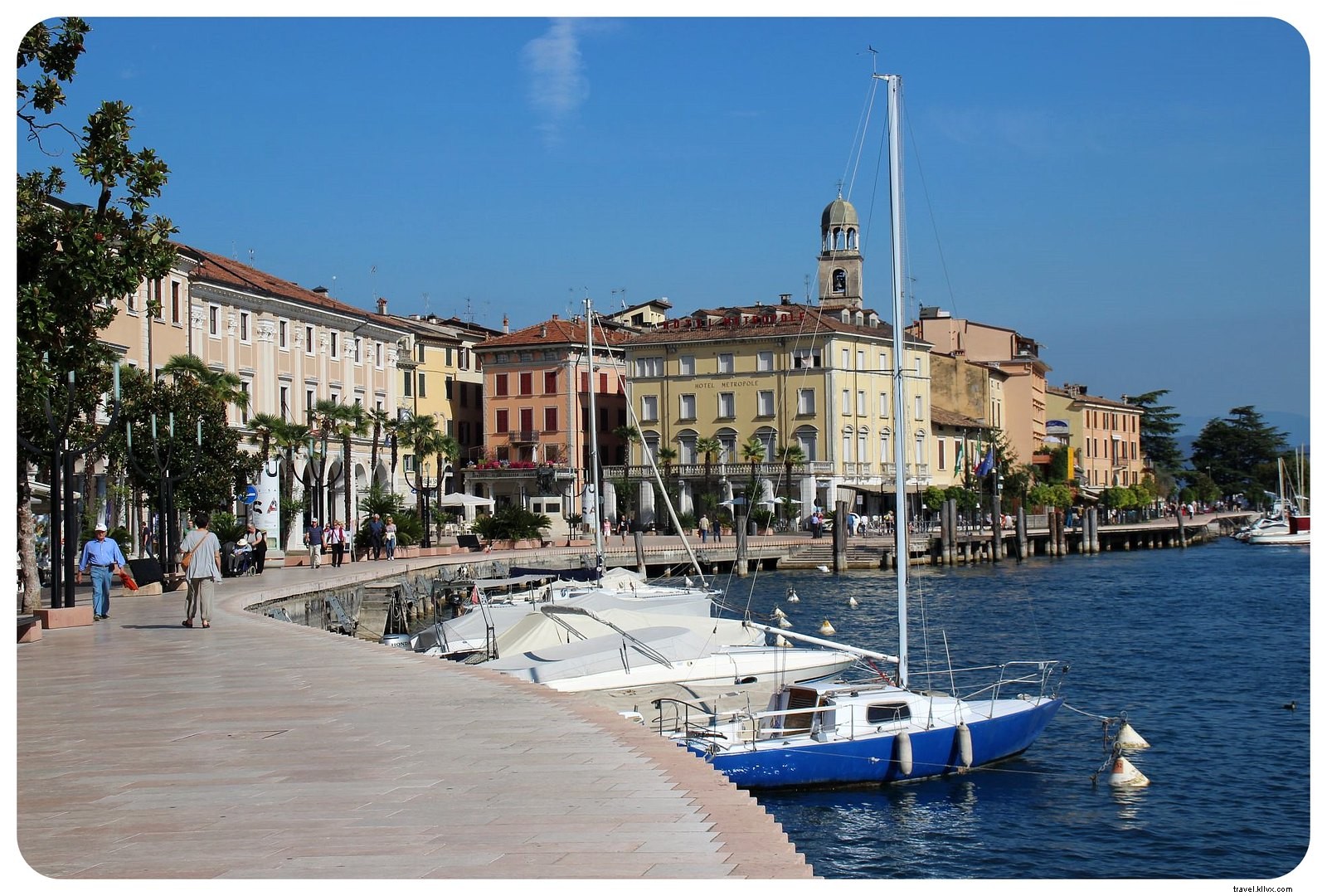 20 Stunning Reasons to Visit Lombardy, Italy: Lakes, History, Milan & More (Photo Guide)