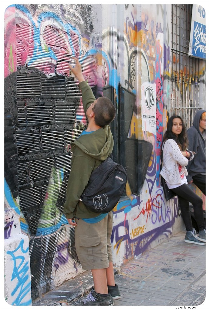 Discover Buenos Aires Street Art: Insider Graffitimundo Tour Experience