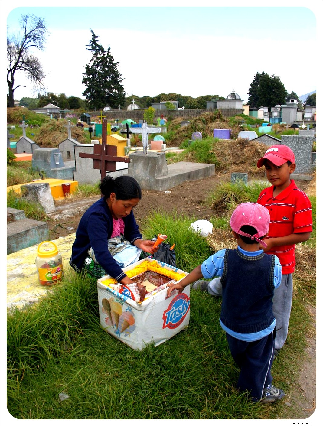 Insights from Xela Cemetery: Guatemala s Unique Blend of Mourning and Celebration