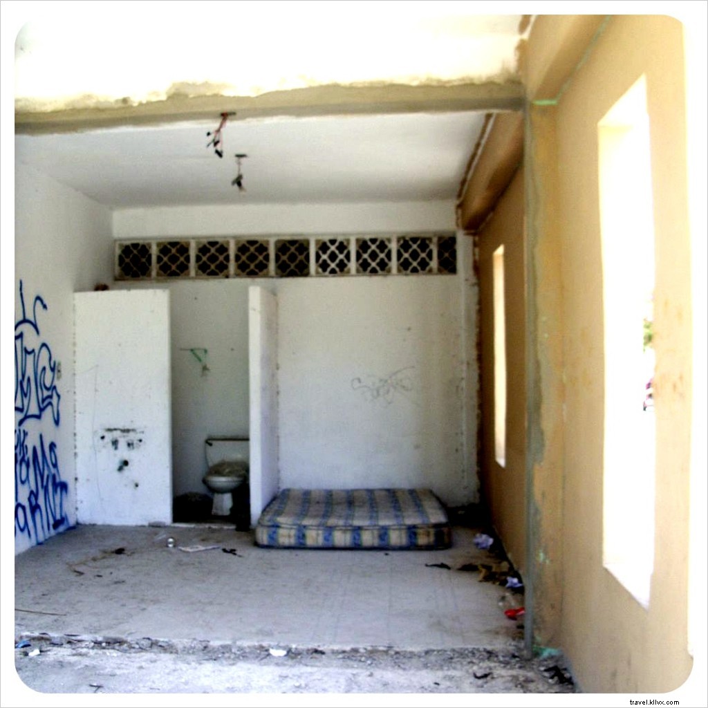 The Two Faces of Playa del Carmen: Exploring the Iconic Fifth Avenue from Tourist Haven to Local Reality