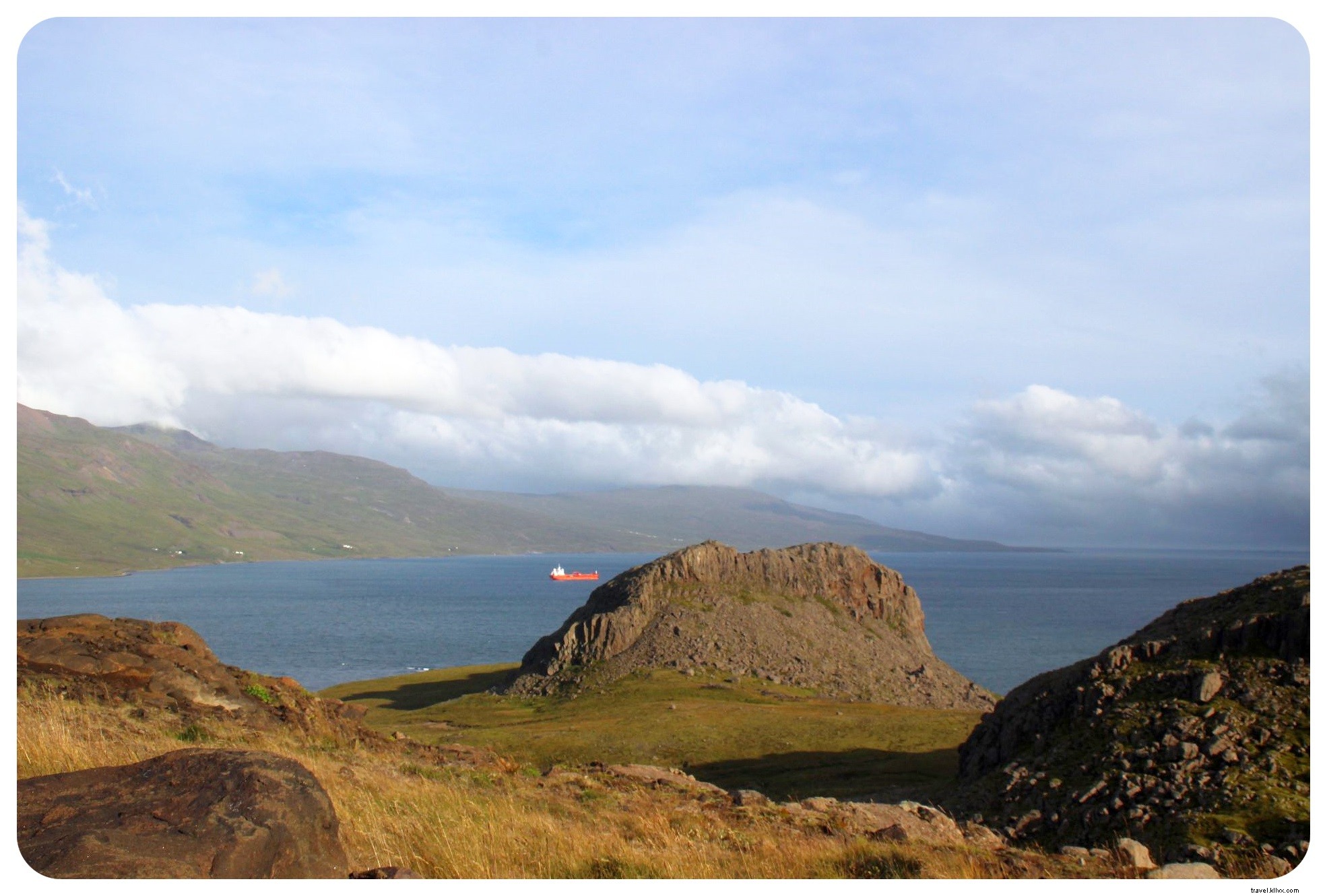 Epic Iceland Ring Road Adventure: Day 2 Highlights from Dyrhólaey to Jökulsárlón + Essential Driving Tips