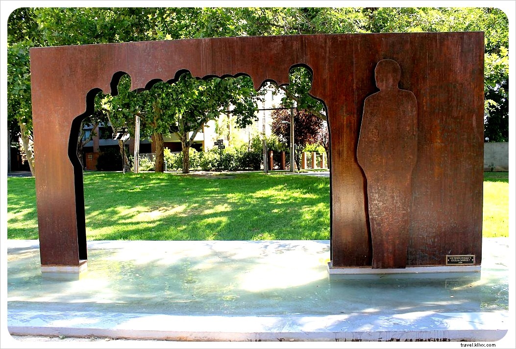 Santiago s Hidden Sculptures: A Captivating Photo Essay on Chile s Public Art
