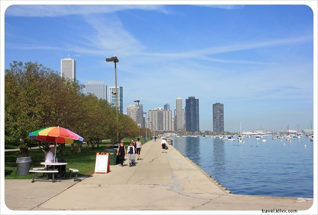 33 Iconic Reasons to Love Chicago: Skyline Views, Deep-Dish Pizza & Hidden Gems