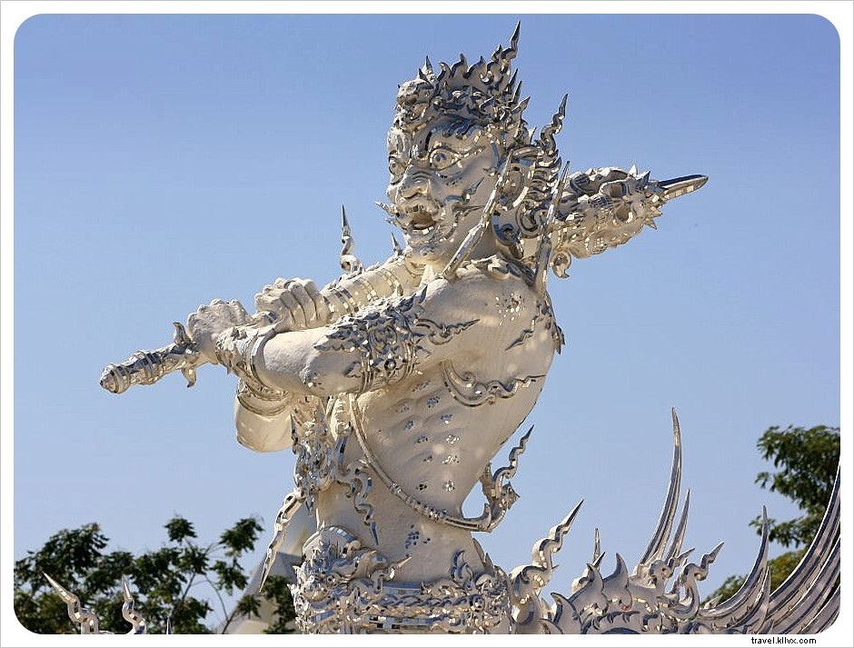 Wat Rong Khun: Chiang Rai s Iconic White Temple – A Surreal Masterpiece Rivalling Gaudí