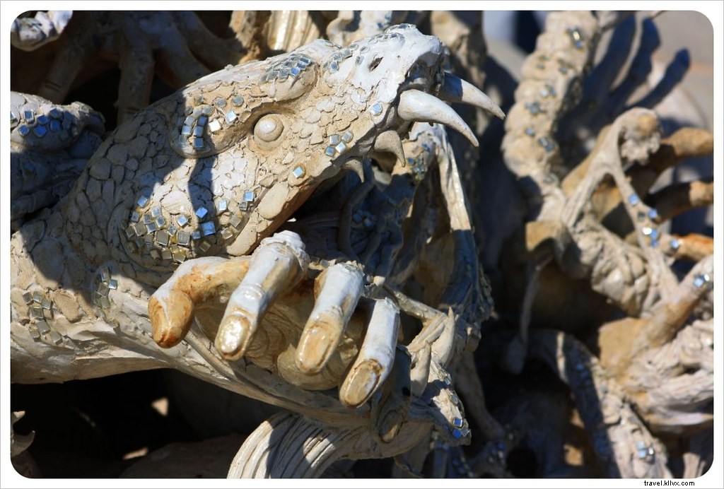 Wat Rong Khun: Chiang Rai s Iconic White Temple – A Surreal Masterpiece Rivalling Gaudí