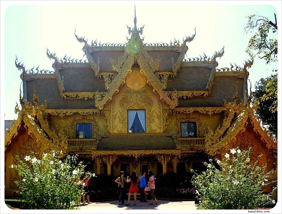Wat Rong Khun: Chiang Rai s Iconic White Temple – A Surreal Masterpiece Rivalling Gaudí