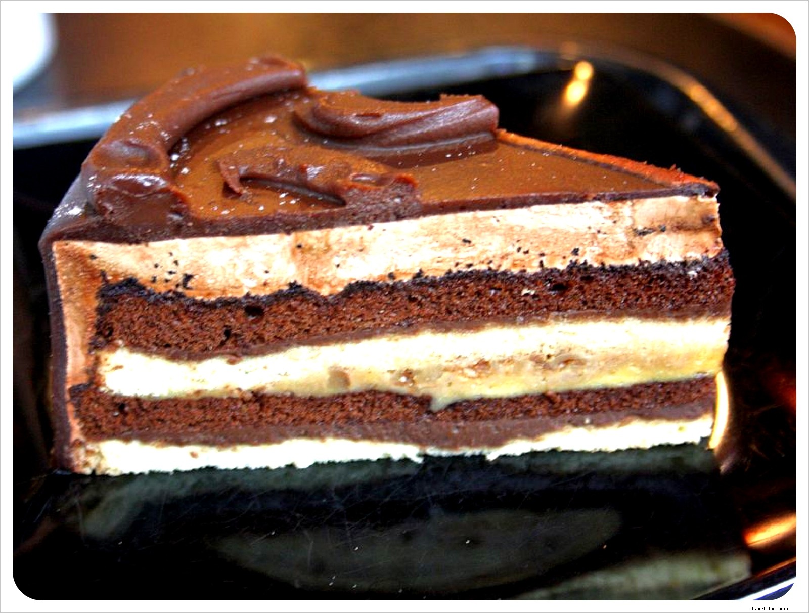 The 6 Best Bakeries in Chicago: Top Spots for Irresistible Pastries