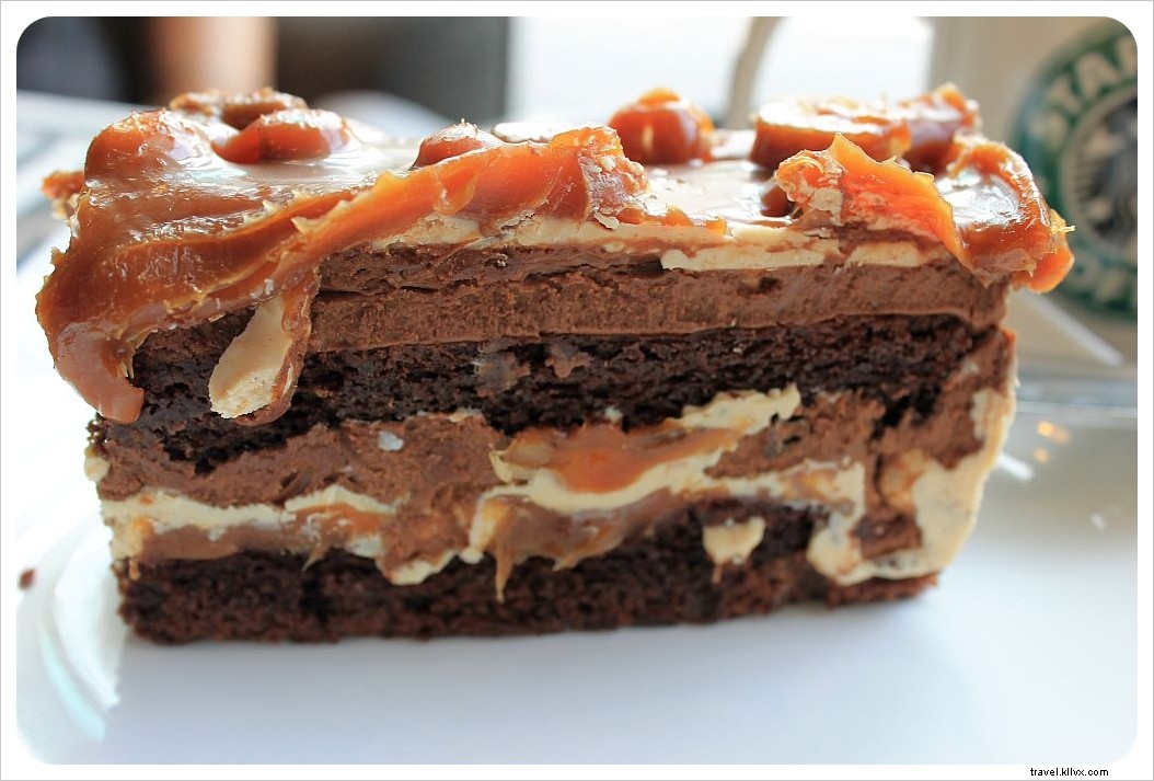 The 6 Best Bakeries in Chicago: Top Spots for Irresistible Pastries