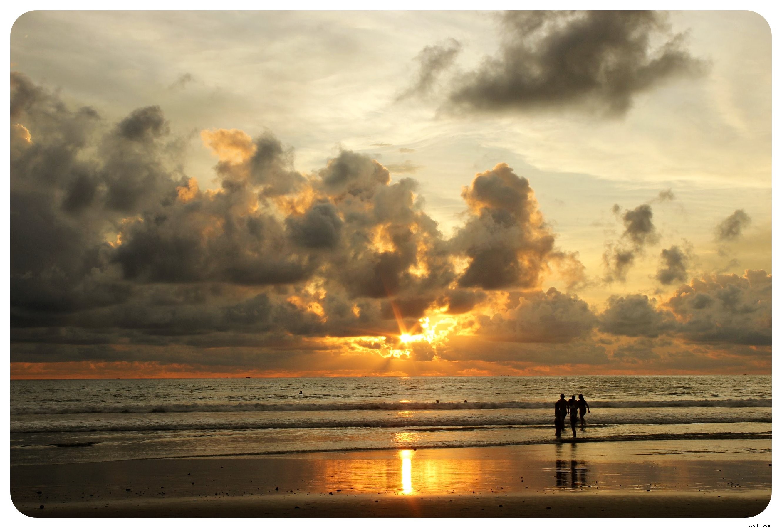 Montañita, Ecuador: Surf Paradise, Party Hub, and Serene Escapes Nearby