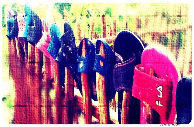 The  Where the Other Shoe Drops  Project: Transforming Mexico s Beach Trash into Art