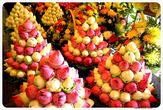 Photo Essay: Vibrant Markets of Cambodia – Exotic Fruits, Street Food, and Local Life