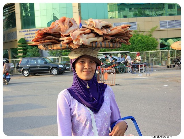 Photo Essay: Vibrant Markets of Cambodia – Exotic Fruits, Street Food, and Local Life