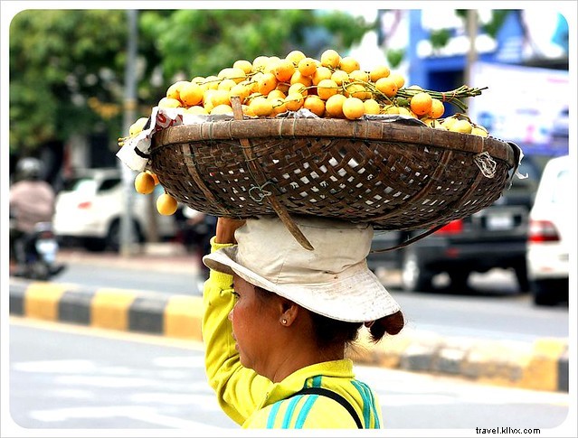Photo Essay: Vibrant Markets of Cambodia – Exotic Fruits, Street Food, and Local Life