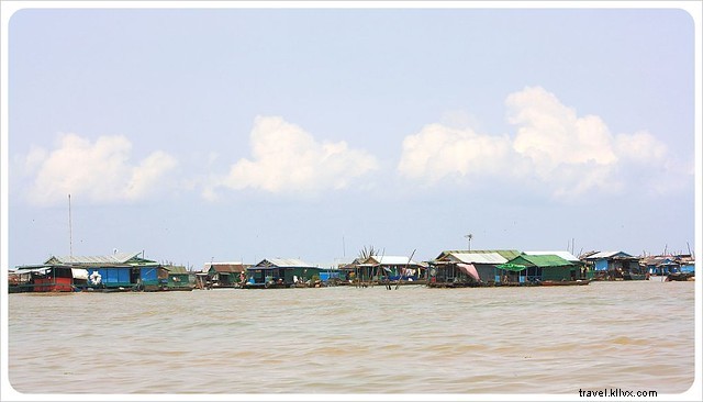 Life on Lake Tonle Sap: Exploring Cambodia s Thriving Floating Village of Chong Khneas