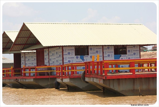 Life on Lake Tonle Sap: Exploring Cambodia s Thriving Floating Village of Chong Khneas