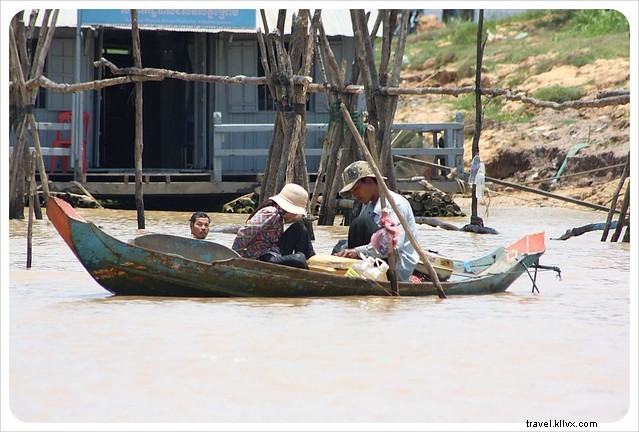 Life on Lake Tonle Sap: Exploring Cambodia s Thriving Floating Village of Chong Khneas