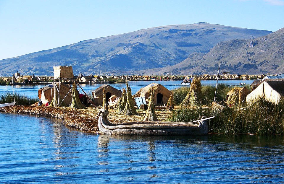Lake Titicaca Guide: Floating Uros Islands, Puno Sights, and Essential Travel Tips