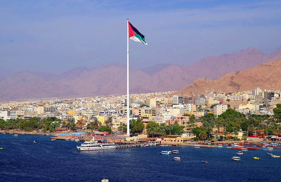 Jordan Guide #5: Aqaba – Red Sea Beaches, Diving Hotspots, and Ancient History