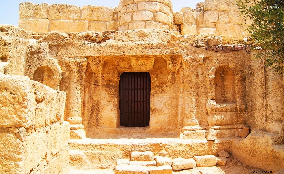 Discover Amman, Jordan: Ancient History, Top Attractions & Essential Travel Guide