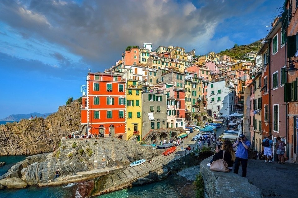Discover Cinque Terre: Iconic Villages on Italy s Ligurian Coast
