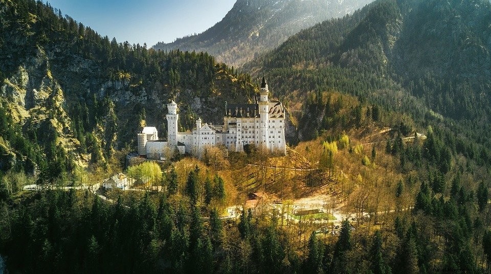 Neuschwanstein Castle: Bavaria s Iconic Fairy-Tale Masterpiece