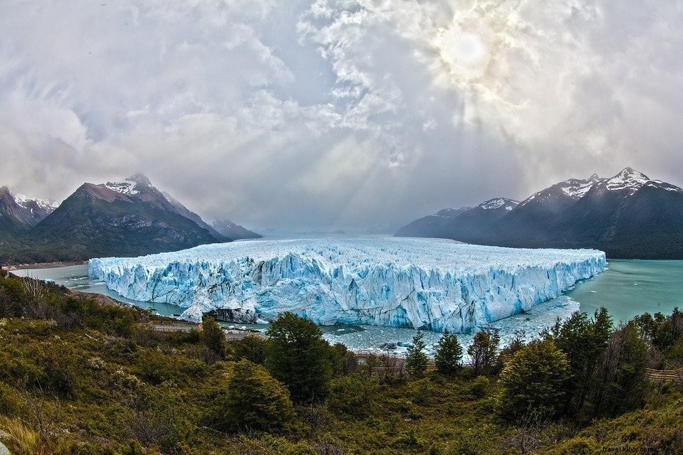 Discover Southern Argentina: Perito Moreno Glacier, Los Glaciares National Park & Fitz Roy Adventure