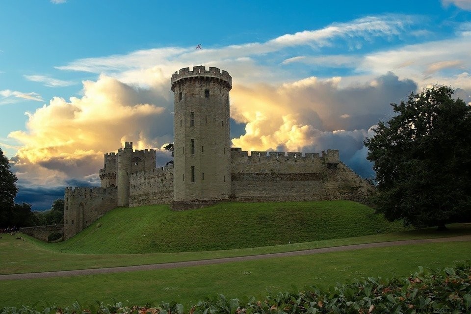 Explore 13 Stunning Historic Castles in England: Ultimate Road Trip Guide