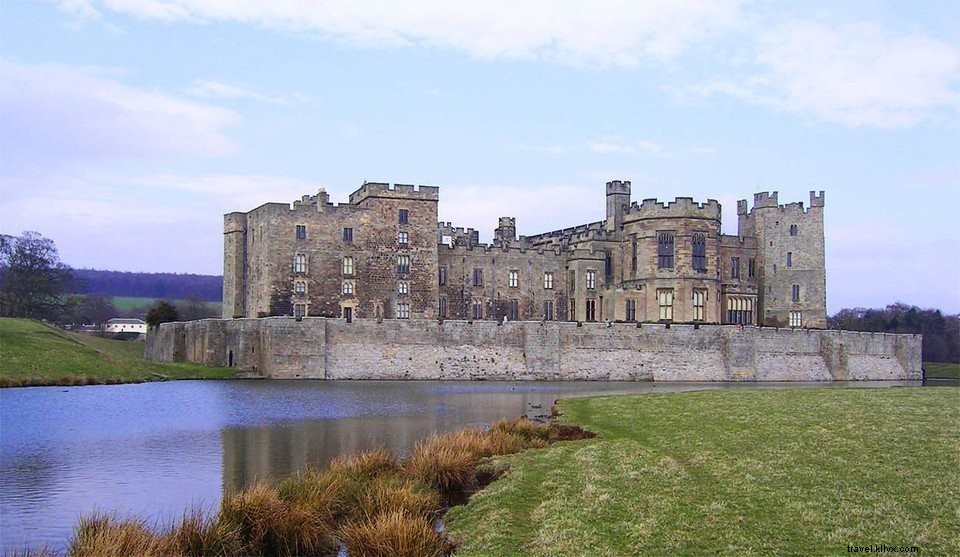 Explore 13 Stunning Historic Castles in England: Ultimate Road Trip Guide