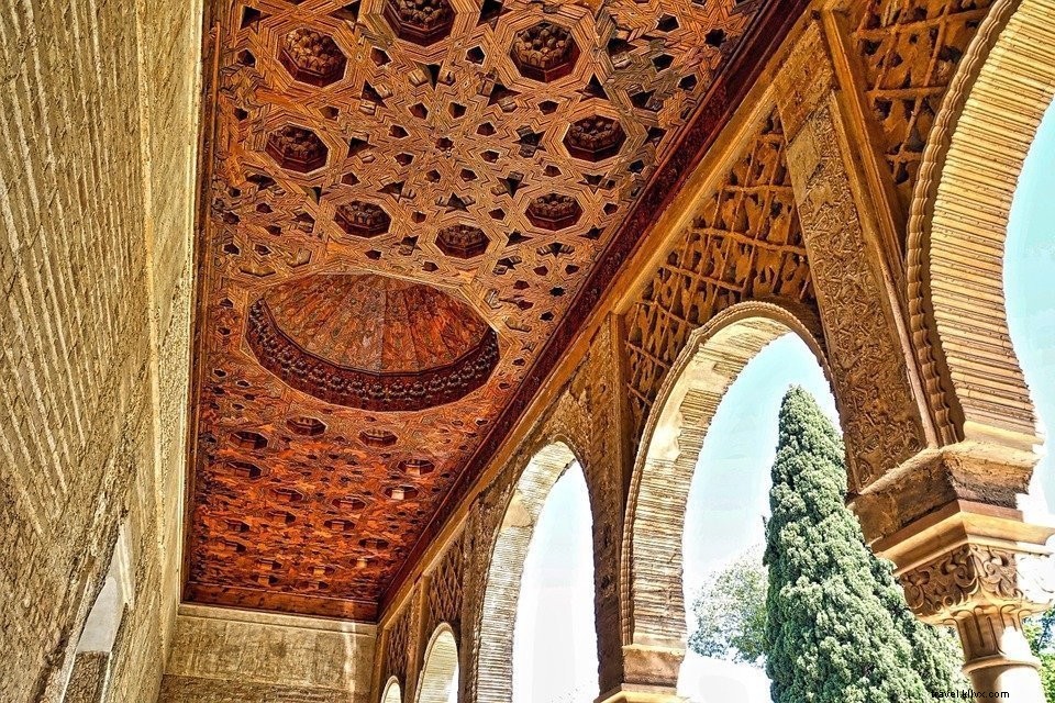 Discover Granada: Spain s Most Beautiful City and the Majestic Alhambra