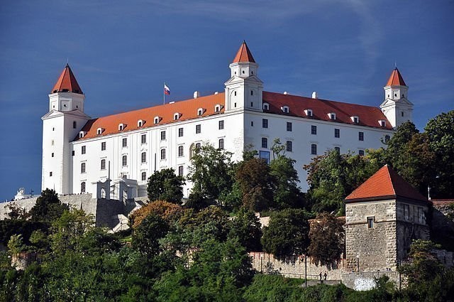 Discover Bratislava: Must-See Attractions, Castle, UFO Tower & Local Cuisine