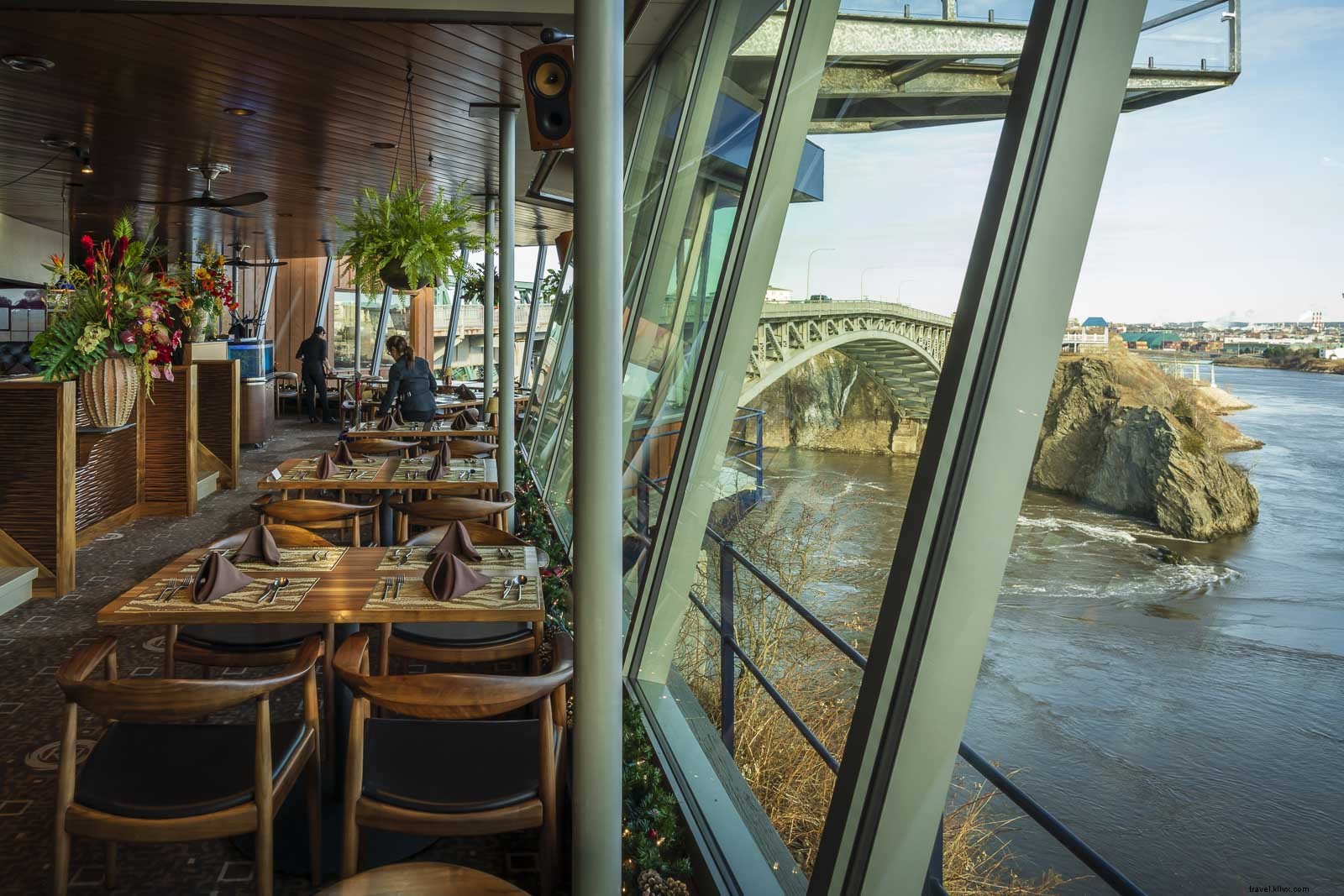 Iconic Canadian Landmarks: Must-Add to Your Bucket List