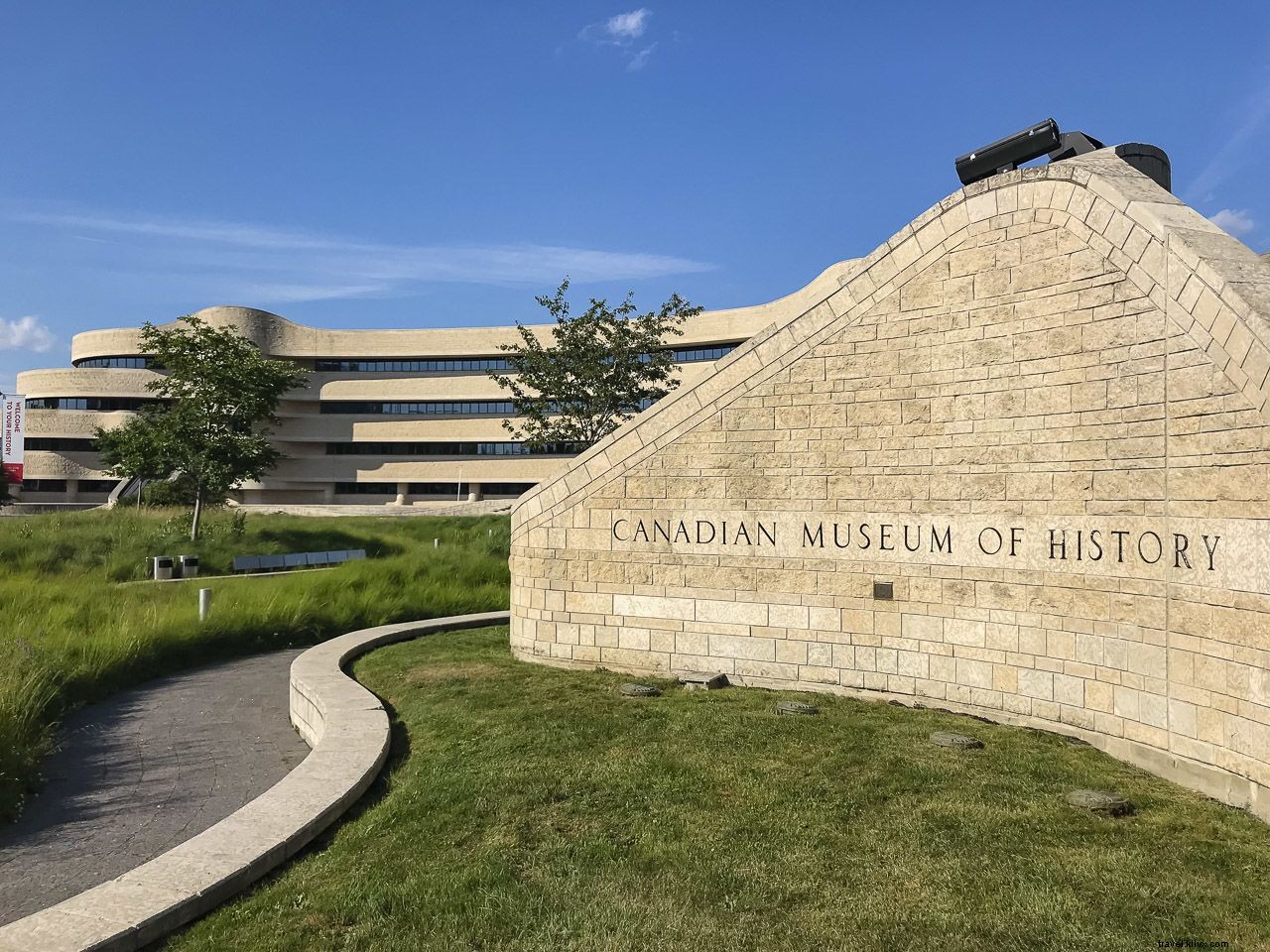 Iconic Canadian Landmarks: Must-Add to Your Bucket List