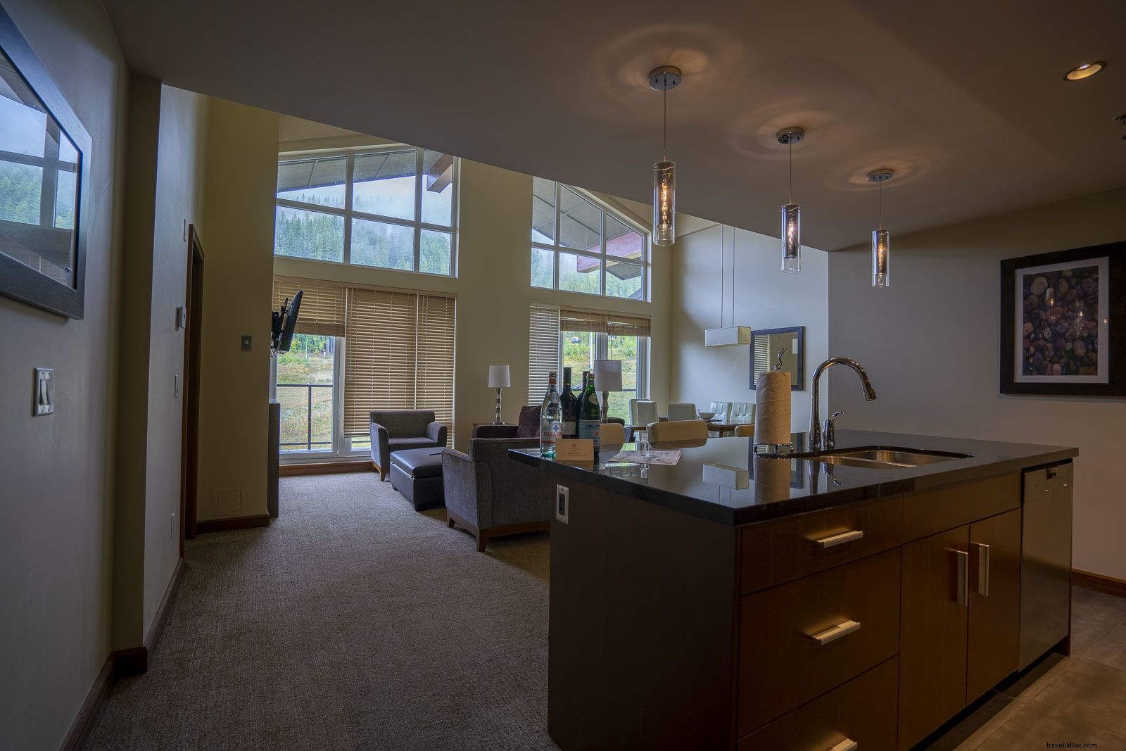 Ultimate British Columbia Road Trip: Vancouver to Kelowna & Revelstoke Guide