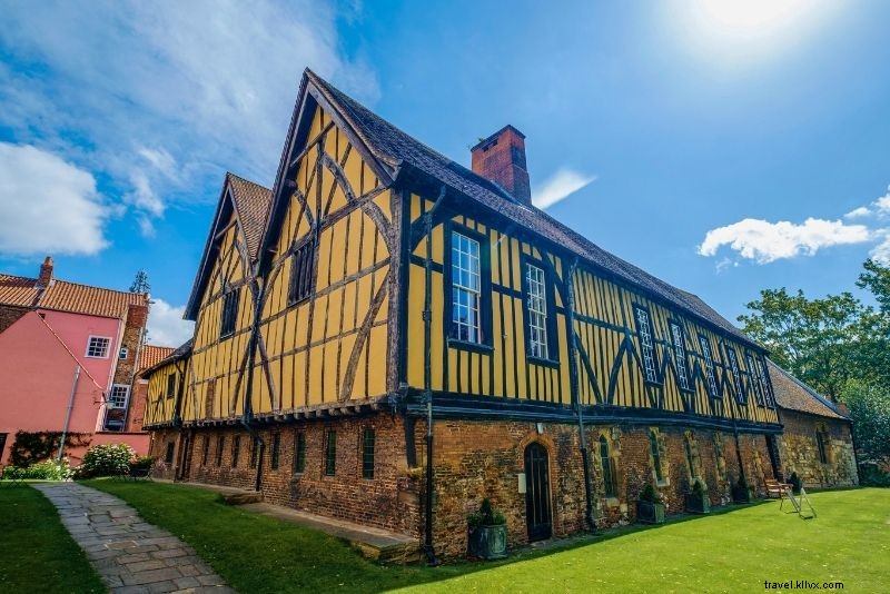 Discover 45 Fun & Unusual Things to Do in Historic York, UK