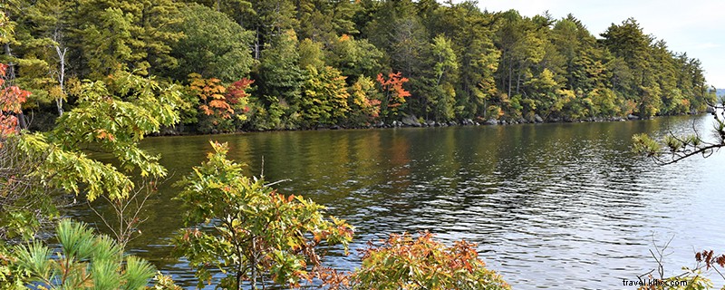 7 Must-See Stops for Stunning Fall Foliage in New Hampshire s Lakes Region