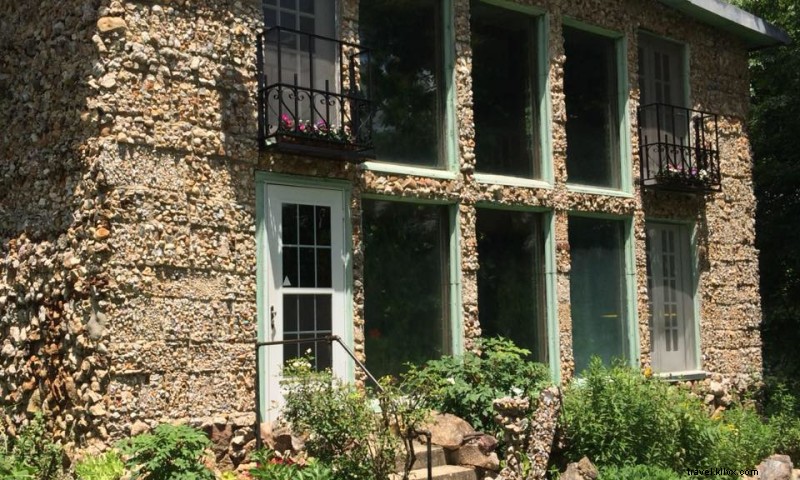 Quigley s Castle: Historic 1943 Family Home with Stunning Gardens & Rare Collections