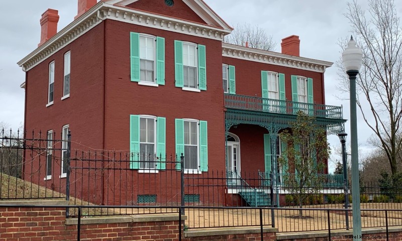 Historic Moore Hornor House: Restored Civil War Headquarters