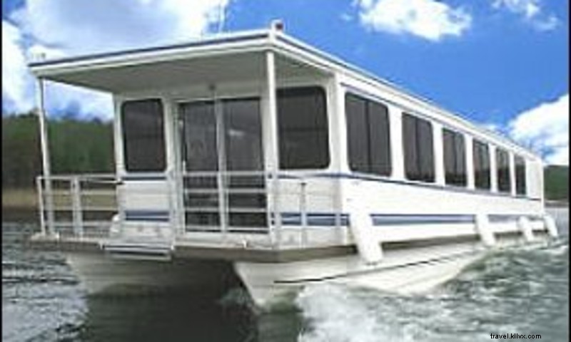 Belle of the Bay: Scenic Private Cruises on Greers Ferry Lake