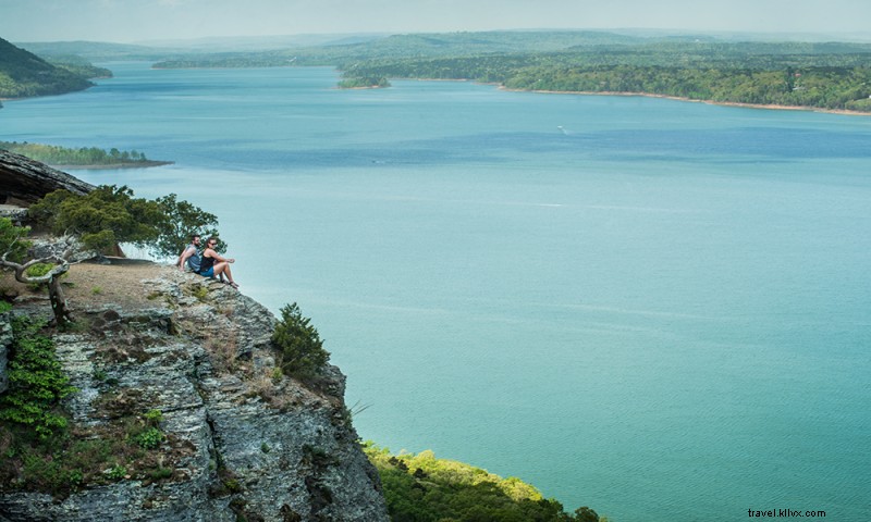 Sugar Loaf Mountain Island: 1,000-Foot Scenic Hiking Haven on Greers Ferry Lake