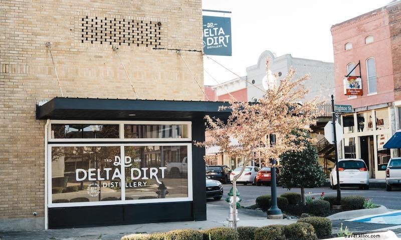 Delta Dirt Distillery: Family-Crafted Vodka, Gin, Whiskey & Liqueurs from Arkansas Delta
