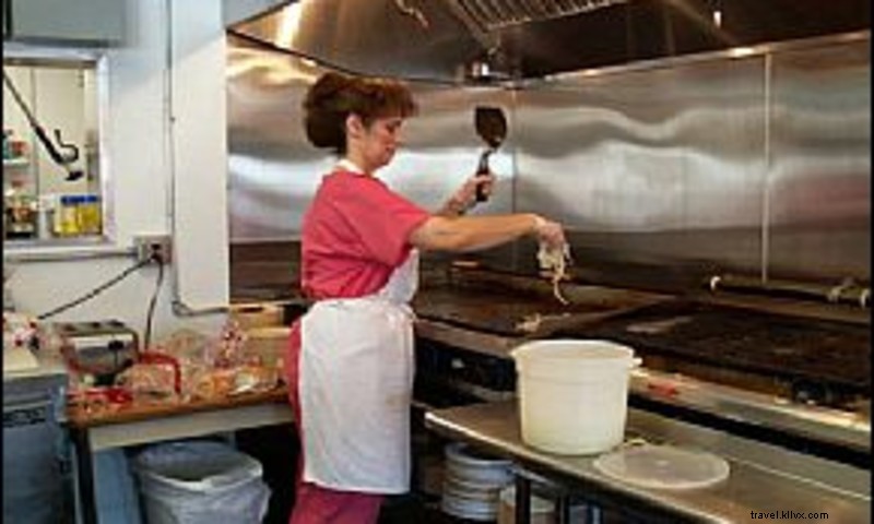 Mrs. T s Cafe: Famous Onion Burgers & Fresh Homemade Cinnamon Rolls