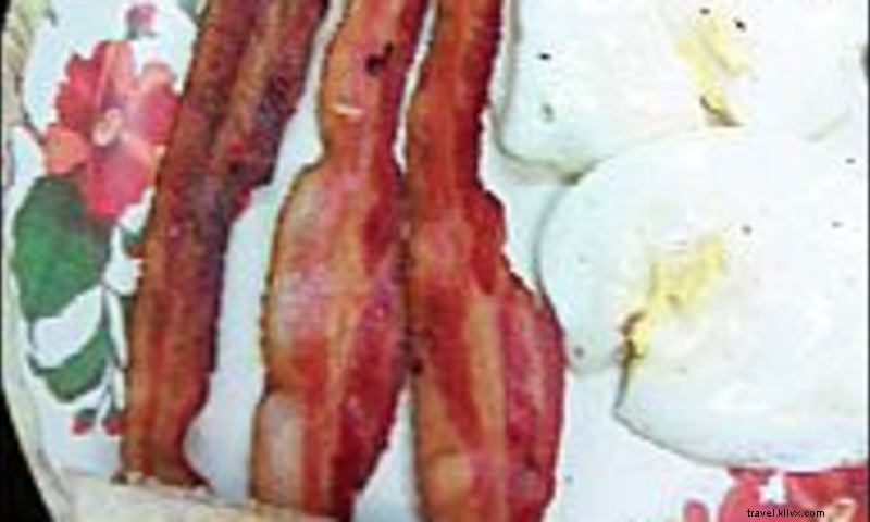 Brew Heaven: Hearty Breakfast, Lunch & Homemade Pies Daily