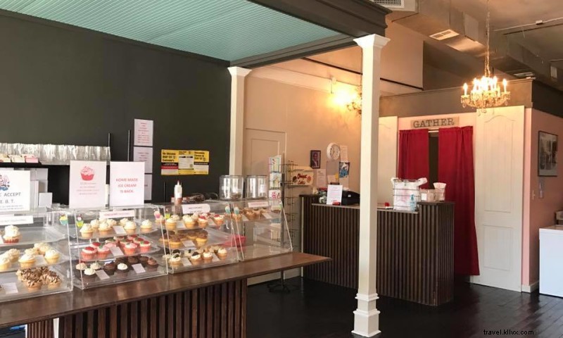 Exquisite Handcrafted Cakes & Desserts by Miss Margaret