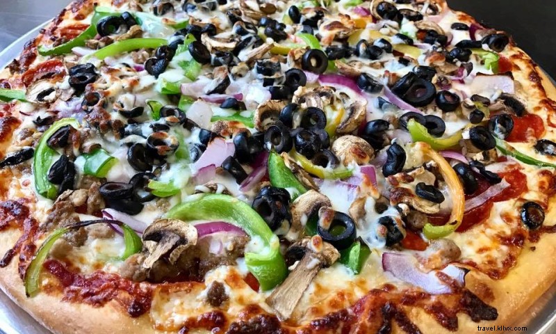 1812 Pizza Company: Fresh Pizza, Sandwiches & More for Lunch & Dinner