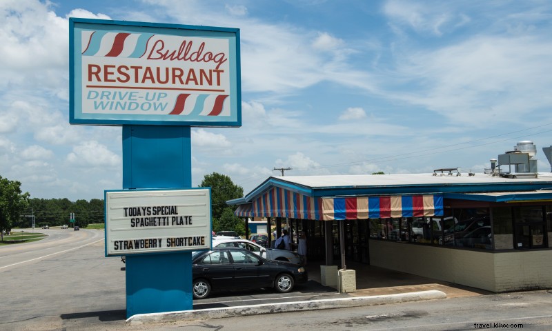 Bulldog Drive-In Restaurant: Homemade Burgers, Pies & Daily Specials