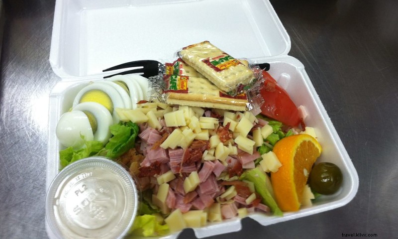 LaLa s Deli: Healthy Sandwiches & Salads Under 450 Calories at Physiques