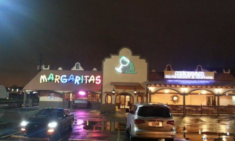 Las Margaritas Mexican Grill: Authentic Mexican Cuisine, Drinks Specials & Private Party Room