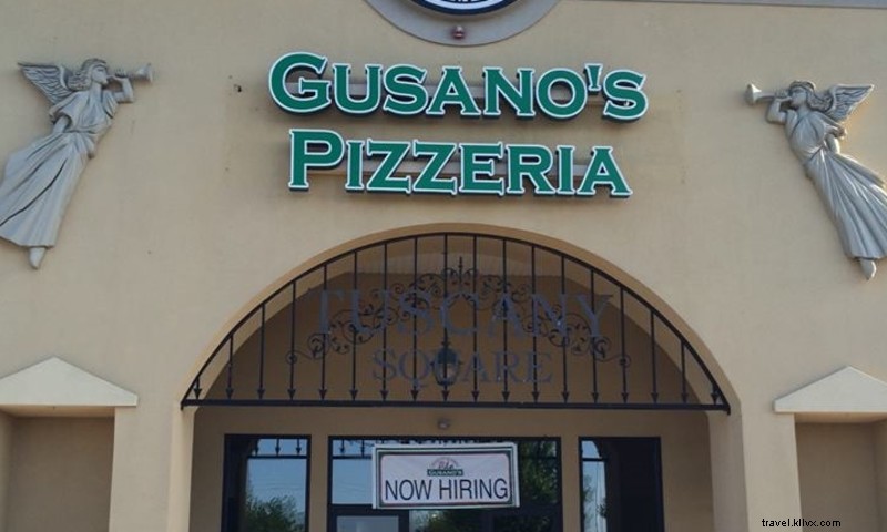 Gusano s Chicago-Style Pizzeria: Authentic Deep-Dish Pizza & More