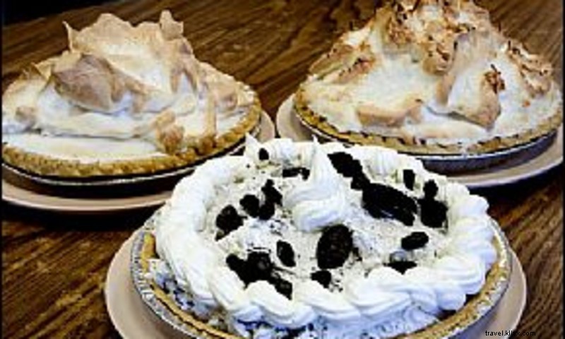 Wagon Wheel Restaurant: Authentic Southern Cooking Featured in Roadfood